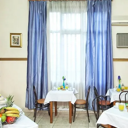 Otel Nea Metropolis 3*