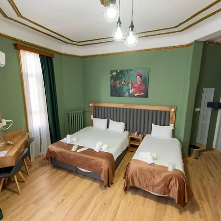 Nea Metropolis Otel 3*